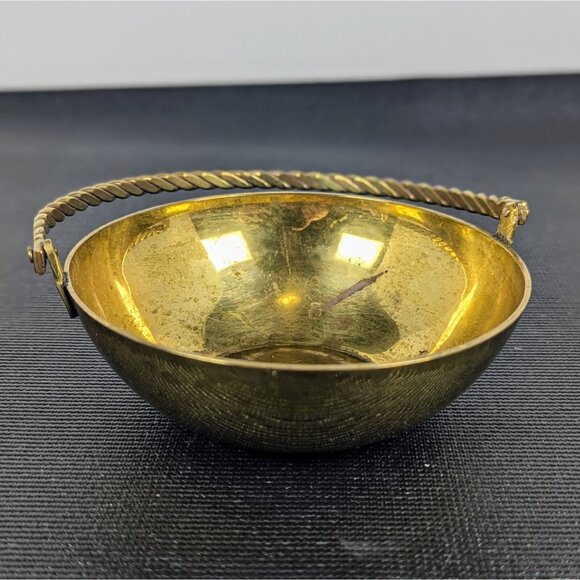 Vintage brass bowl twisted braid handle India trinket serving Amram's - Picture 2 of 4